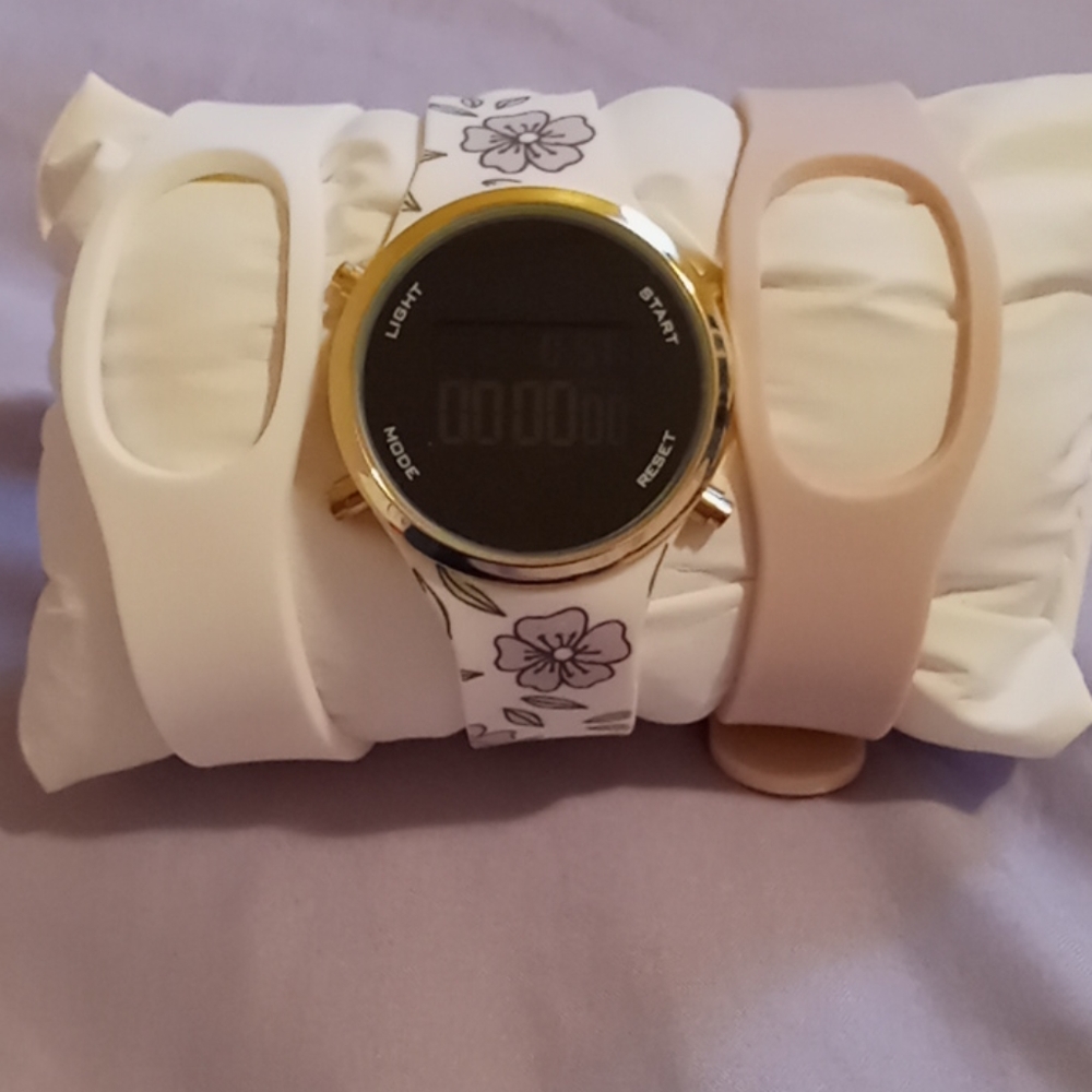 Women's watch - Picture 3 of 3